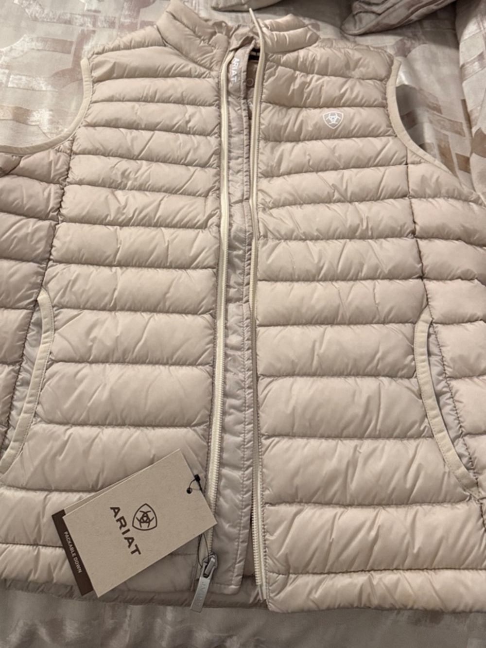 Ariat Women's Quilted Sleeveless Puffer Vest in Light Beige